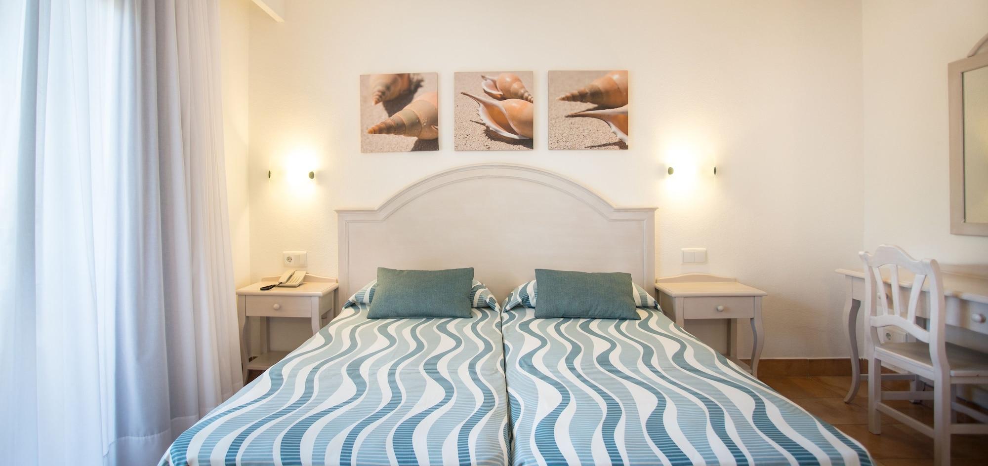 Insotel Hotel Formentera Playa Playa de Migjorn Esterno foto